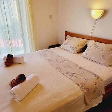 Apartments Italo By El-Pi Tours Njivice Dış mekan fotoğraf