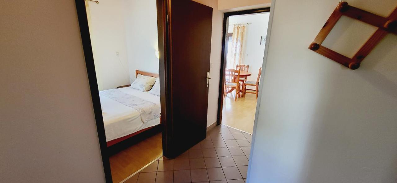 Apartments Italo By El-Pi Tours Njivice Dış mekan fotoğraf