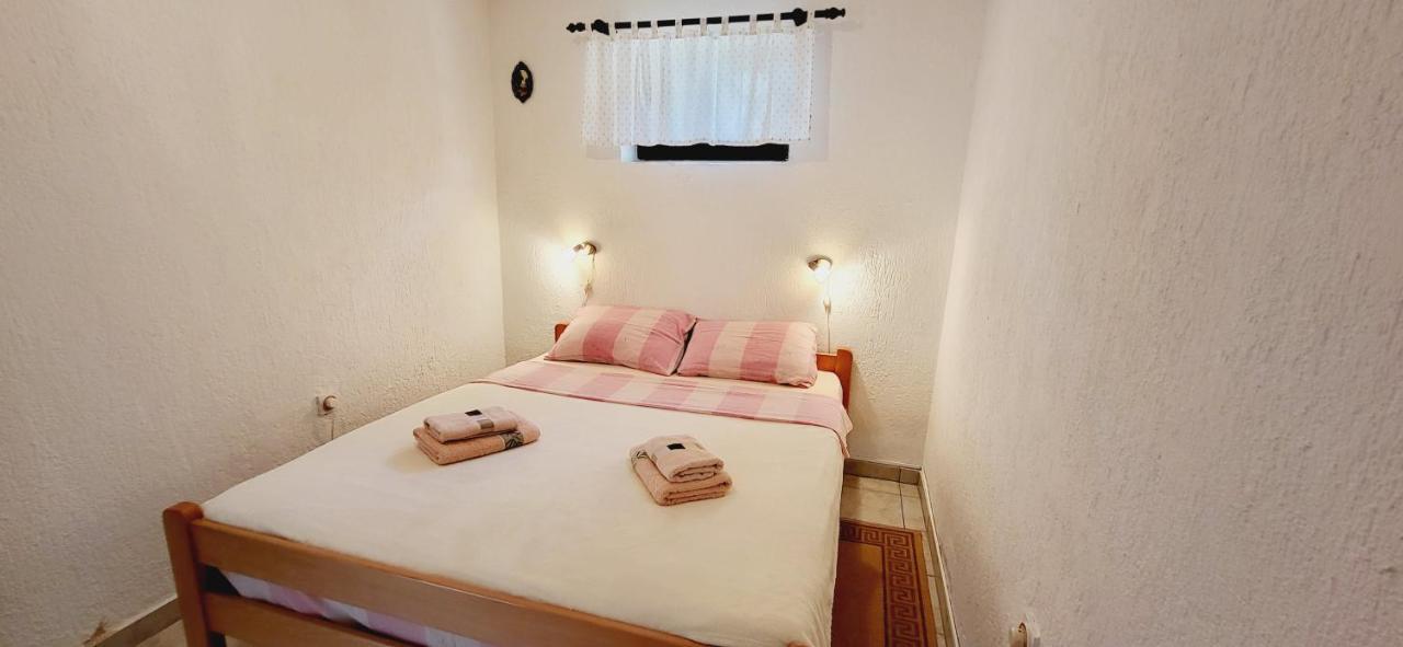 Apartments Italo By El-Pi Tours Njivice Dış mekan fotoğraf