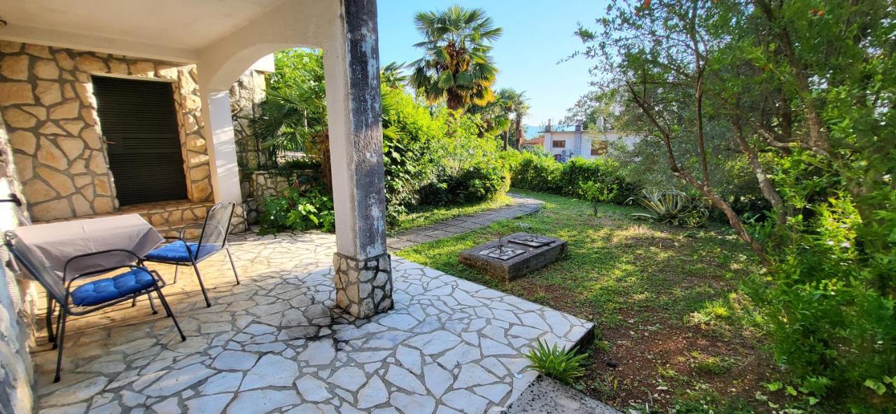 Apartments Italo By El-Pi Tours Njivice Dış mekan fotoğraf